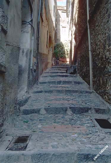 v148-32