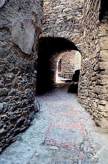 v149-16