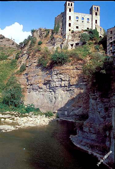 v147-13