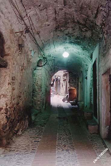 v147-19